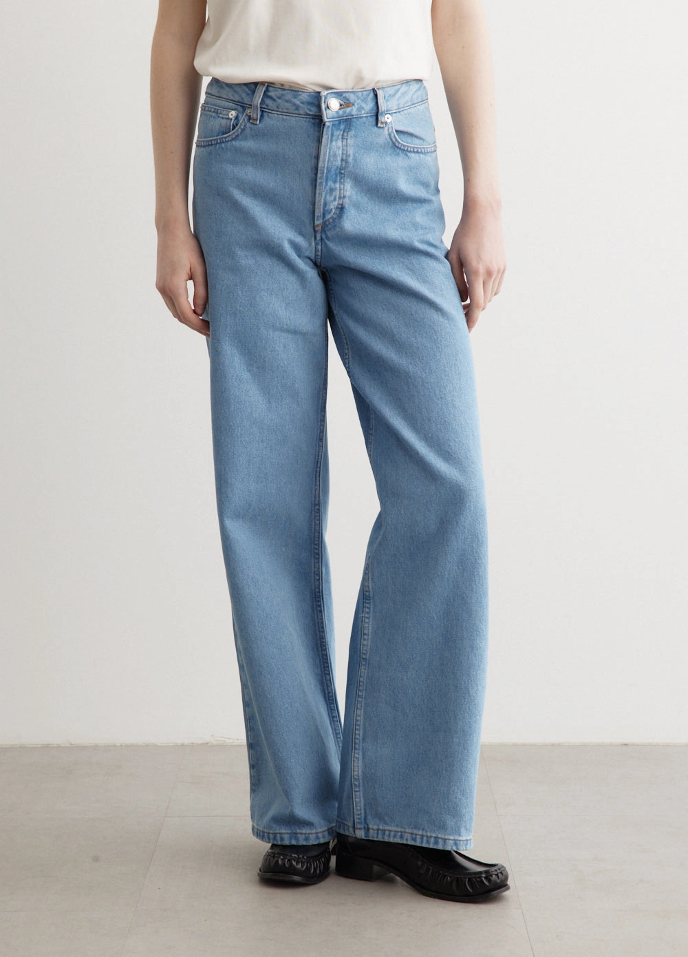 Elisabeth Jeans Neutral Piece