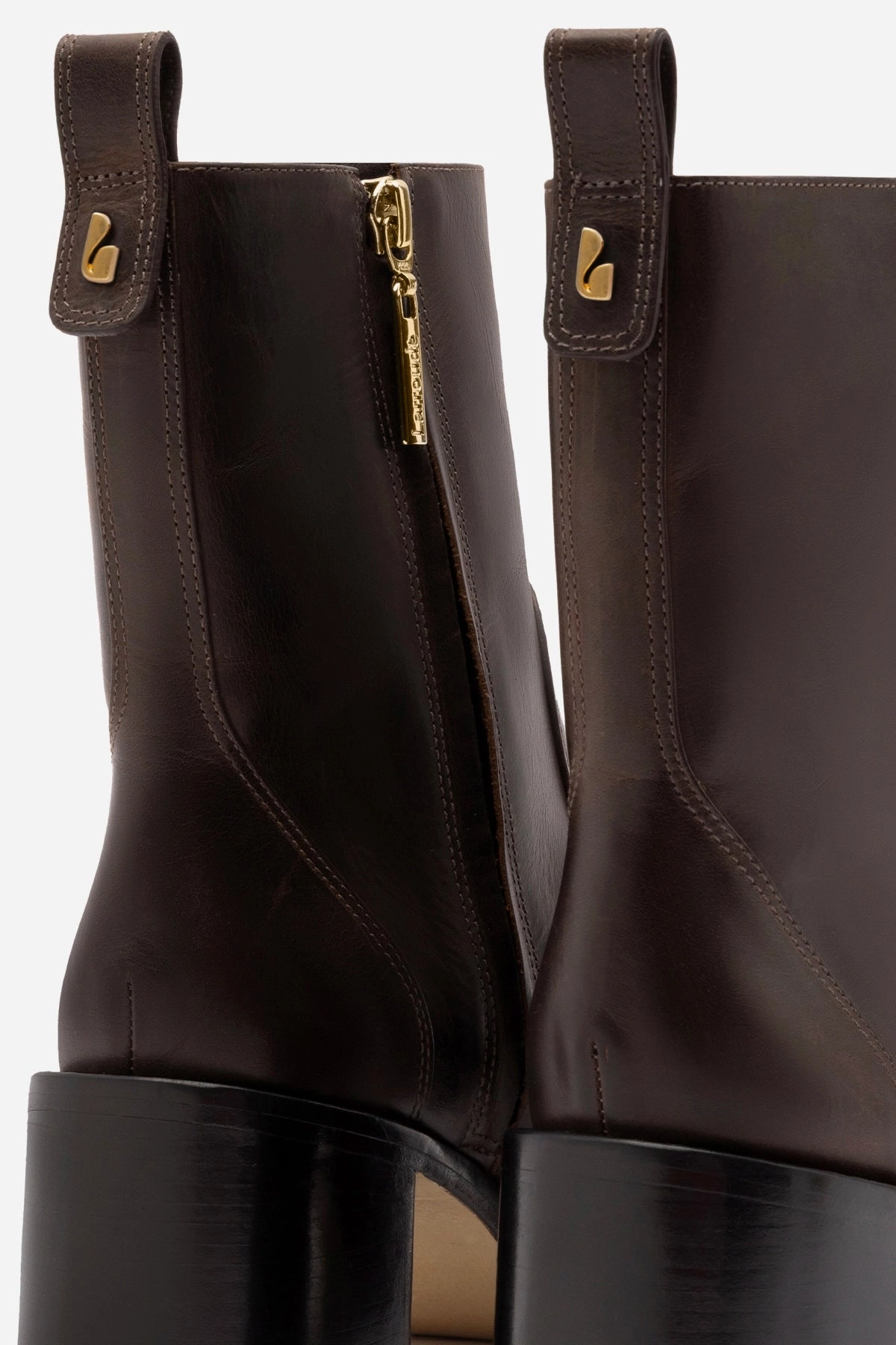 Mini Ricky Boot In Brown Shadow Leather dry surface Terrain Tested