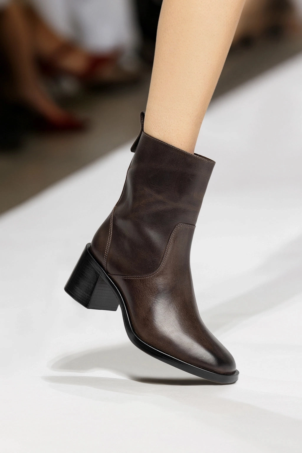 Trail Mode Breathable Rural Traveler Mini Ricky Boot In Brown Shadow Leather