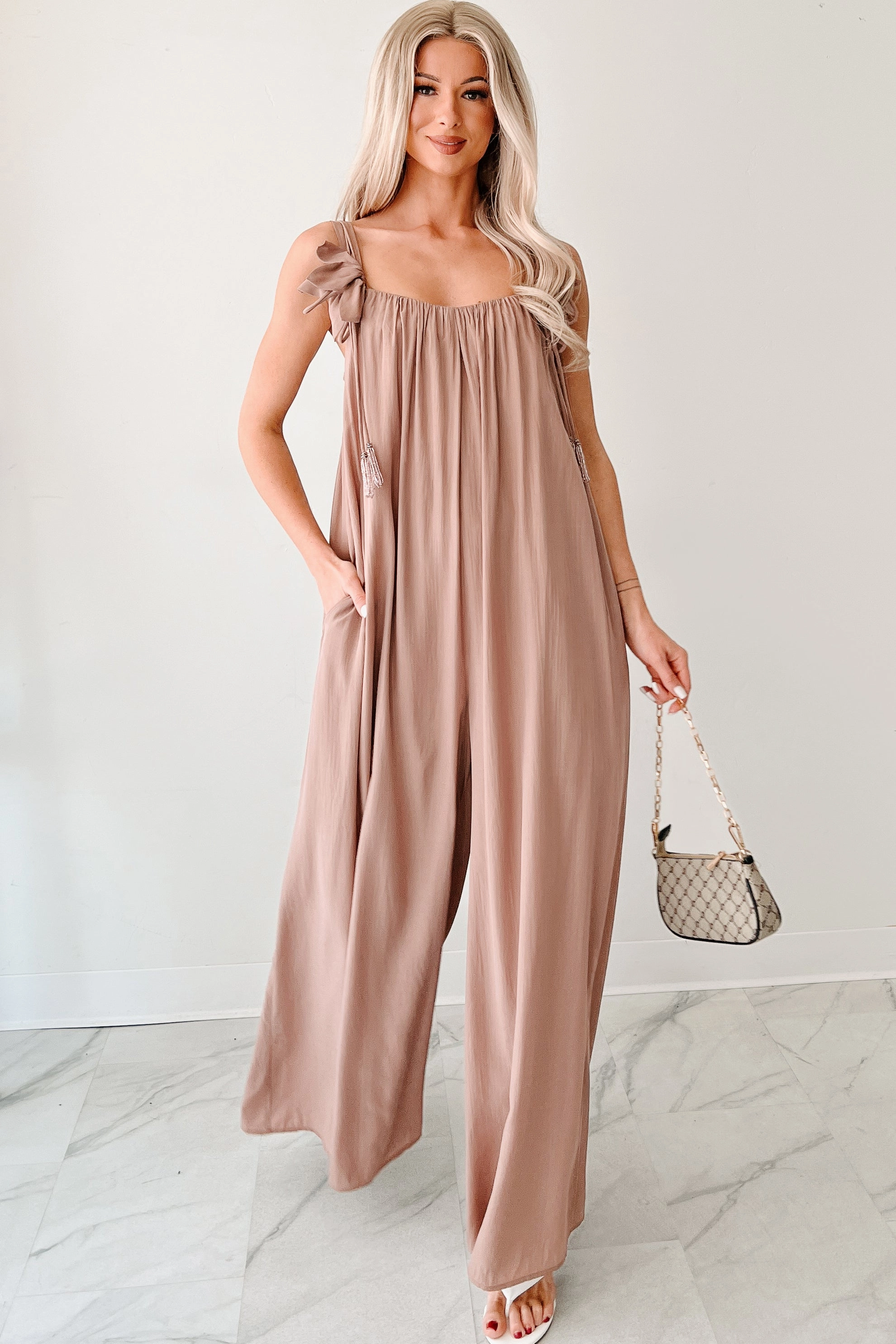 Loose Versatile Simple Bold Elegance In Motion Sleeveless Flowy Jumpsuit (Mocha)