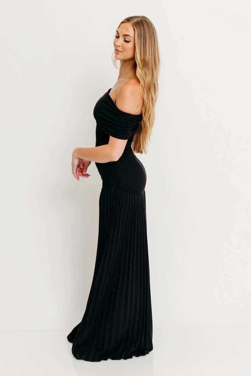 Elina Maxi Dress in Black Vibrant color dress Classic Vibe