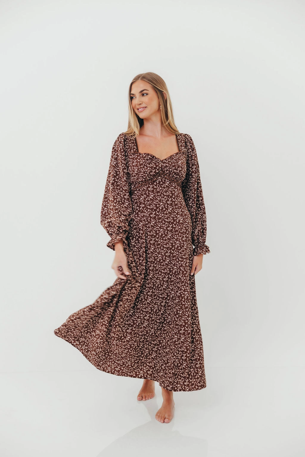 Inner Feel Classic Cut Erin Floral Maxi Dress in Mocha