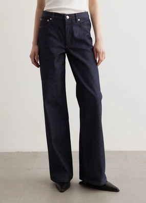 Effortless casual Curved Seam Construction Elisabeth Jeans