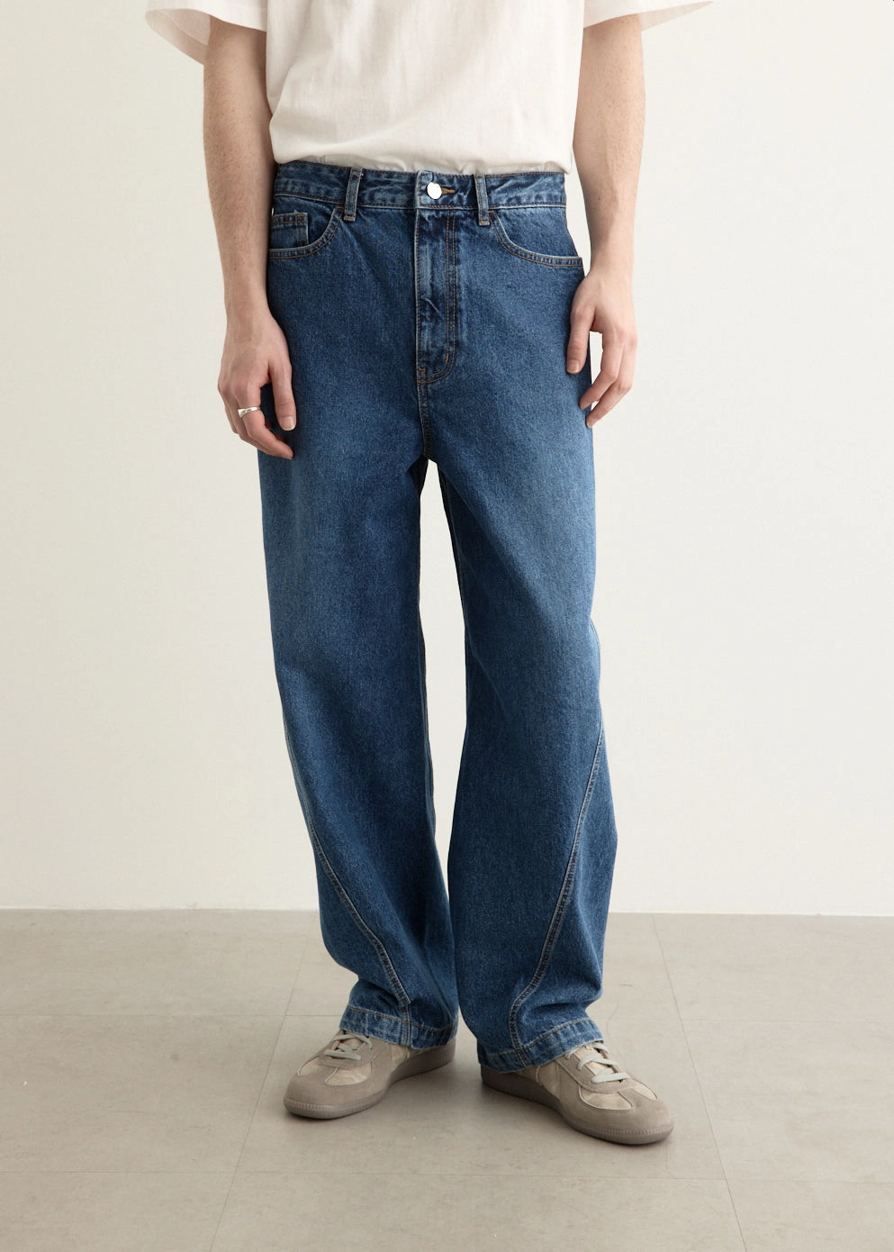 Everyday Use Significant Semi Oversized Jeans
