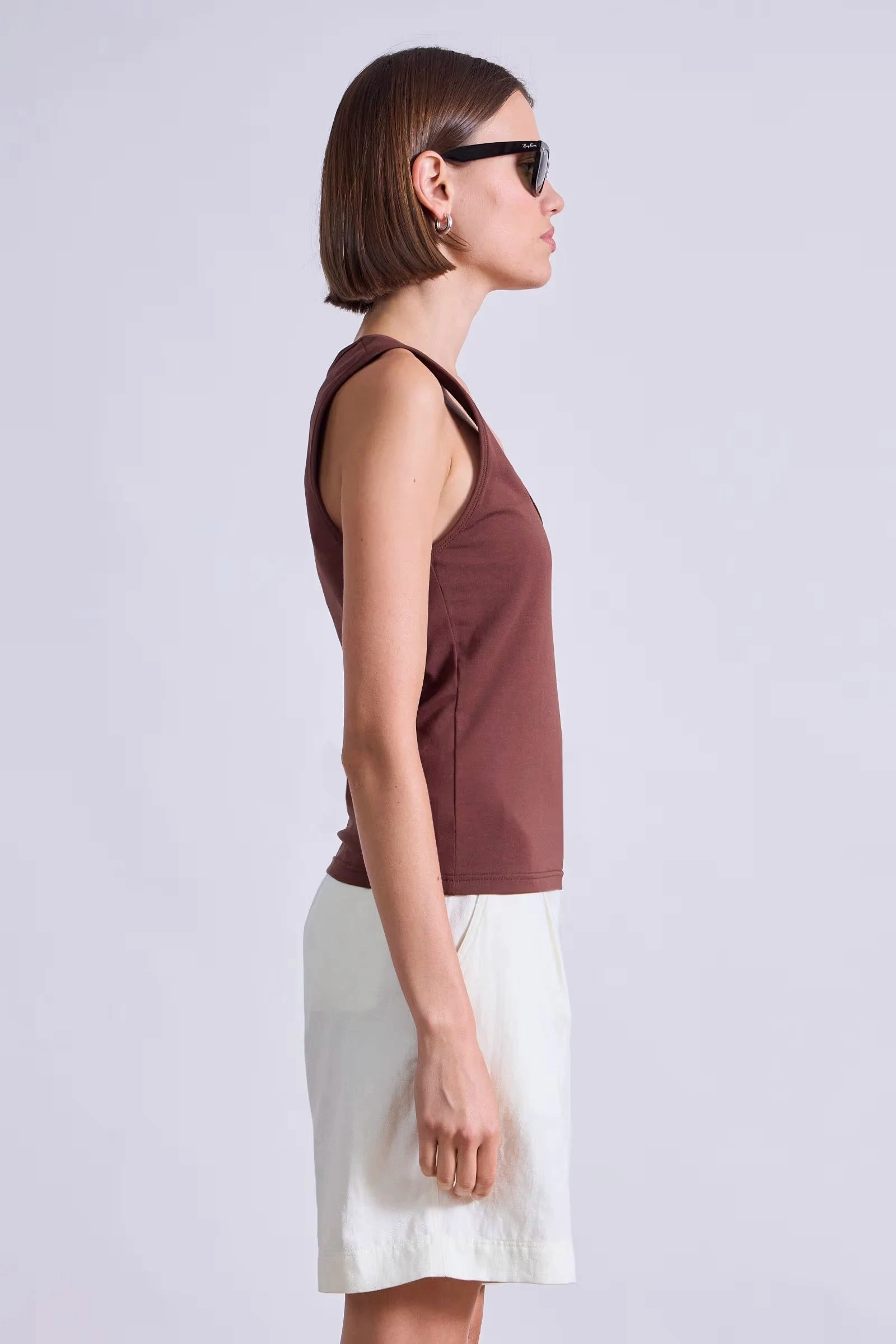 Uri Low Cut Tank LowMaintenanceMaterial