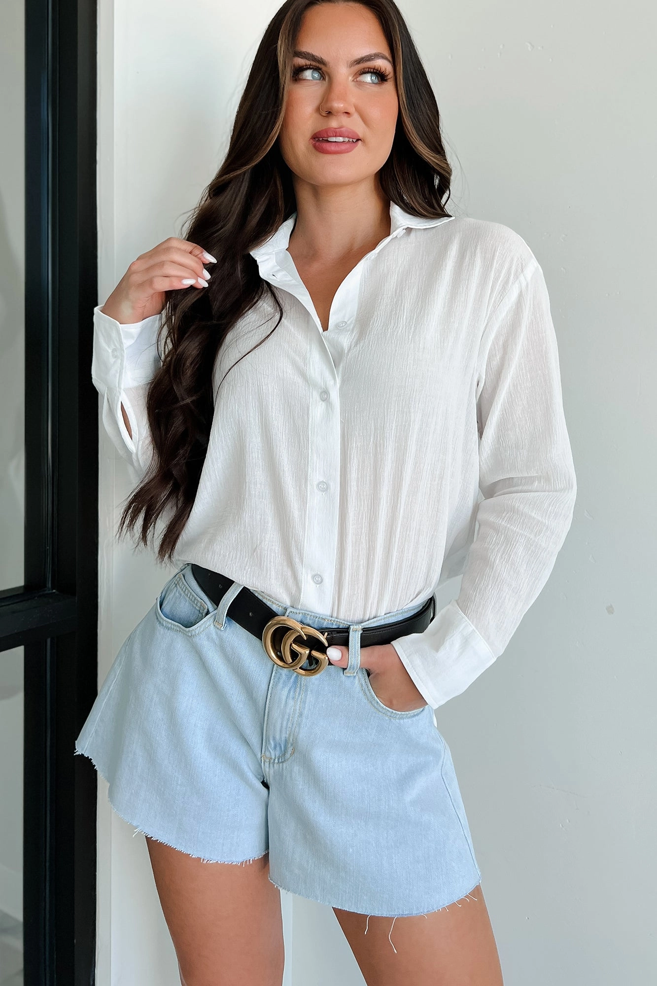 Comfortable fit Luxury Minimalist Evander High Rise Raw Hem Denim Sneak Peek Shorts (Light)