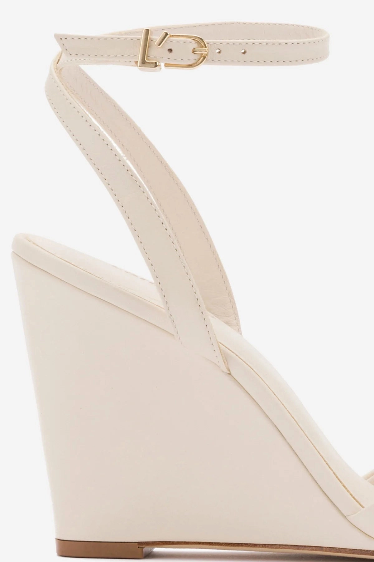 Yves Wedge In Ivory Leather Arch Ease