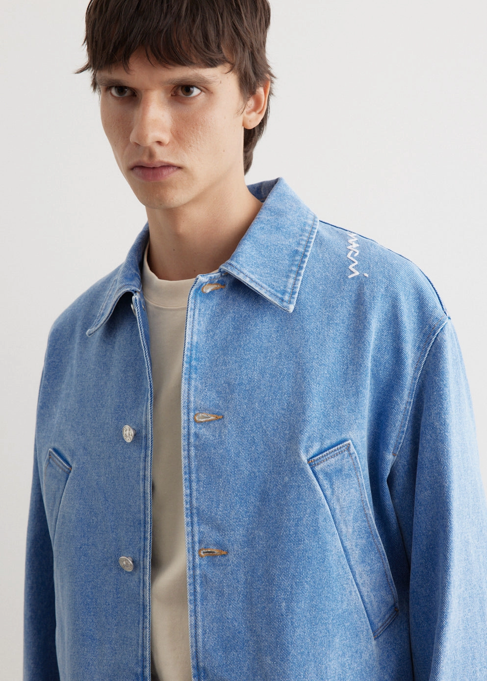 Bleached Denim Jacket Core Item Classic Fit