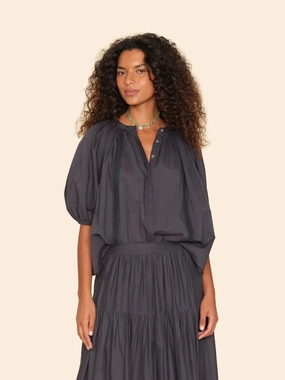 Evynn Shirt ComfortStretch Activewear Top