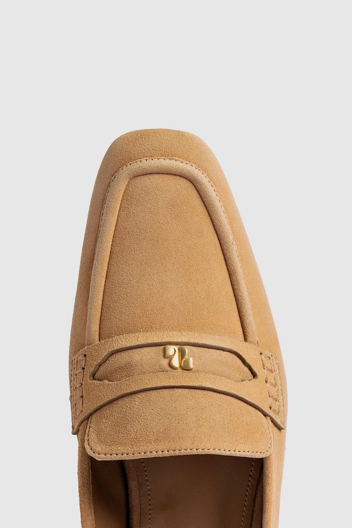 Suki Flat Loafer In Peanut Suede Actors Essential
