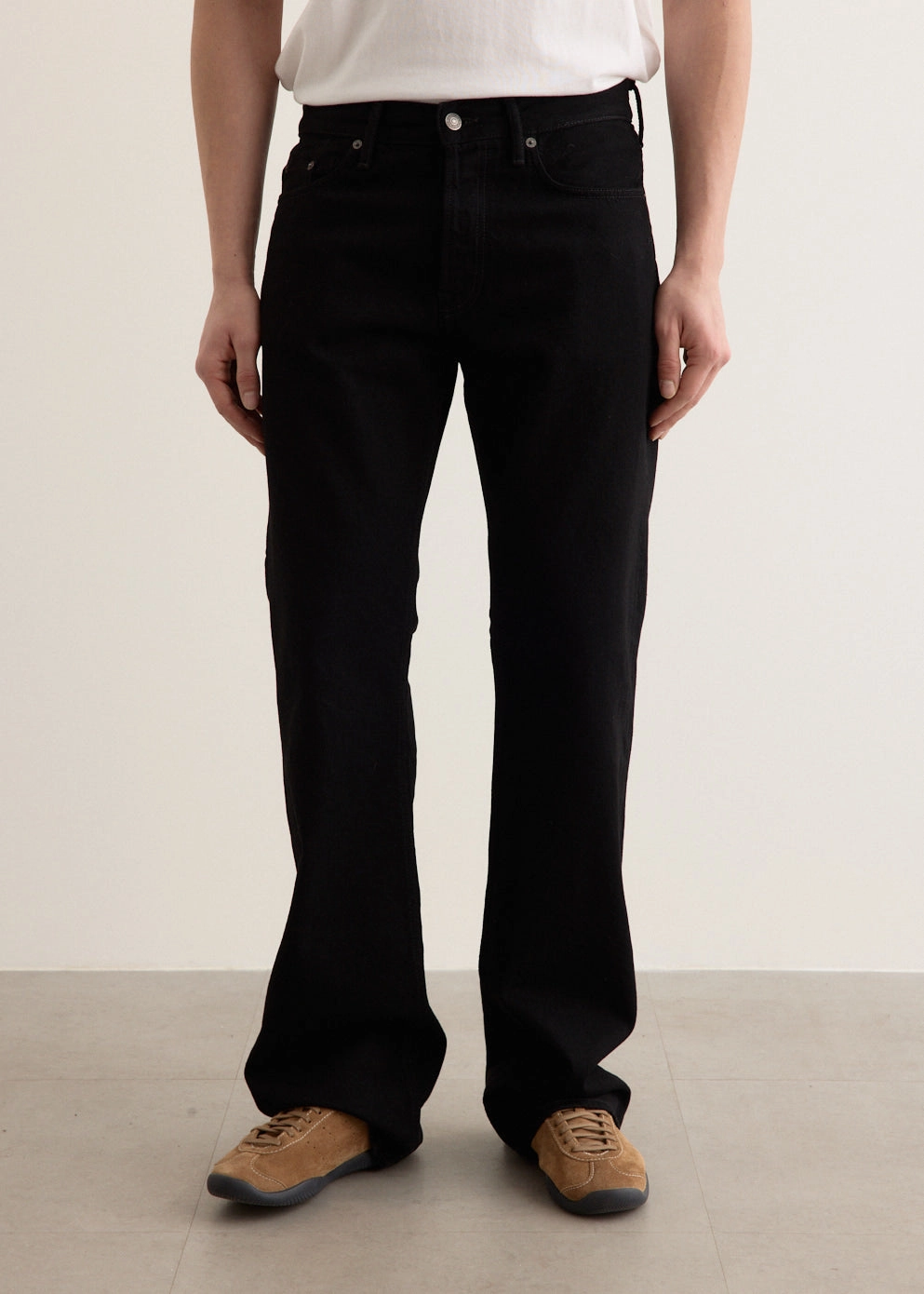 Effortless Look 2010M Jeans