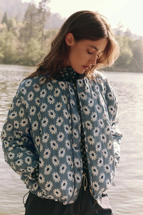 The Reversible Ultra Light Down Puffer Courage Timeless Form