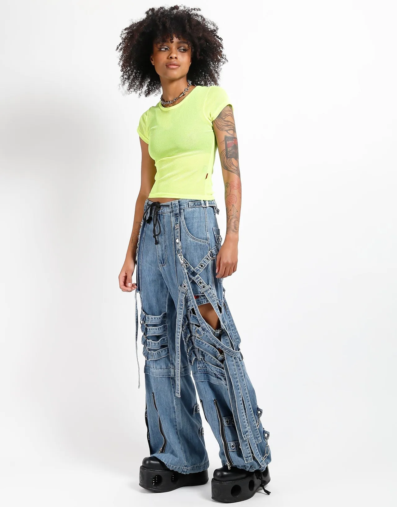 SUPER CUT OUT PANT LIGHT BLUE DENIM Easy Movement Bold Design