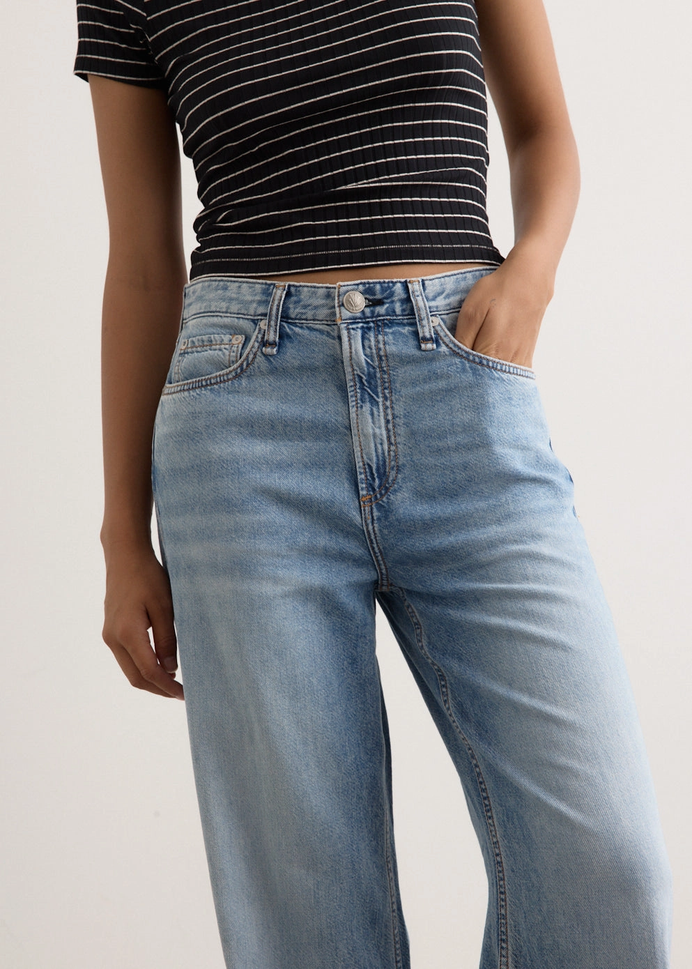 Vintage Wash Featherweight Logan Wide Leg Jeans