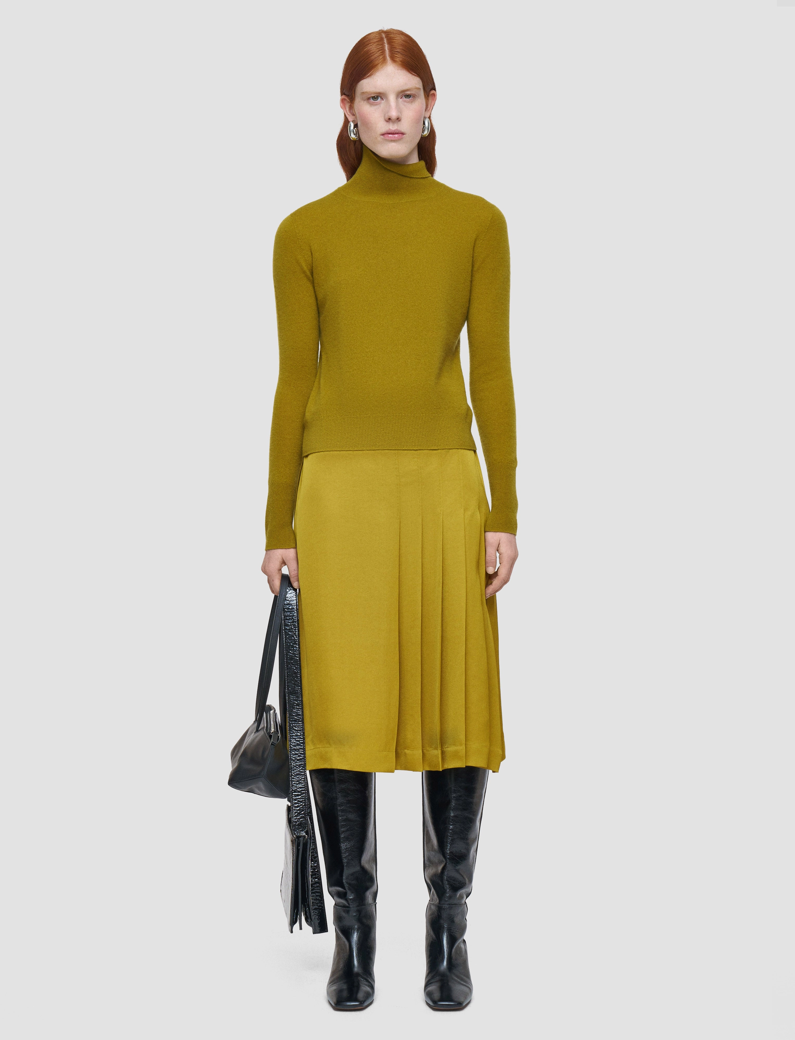 AntiStatic Yarn GarmentDyed Finish Light Pure Cashmere High Neck Jumper