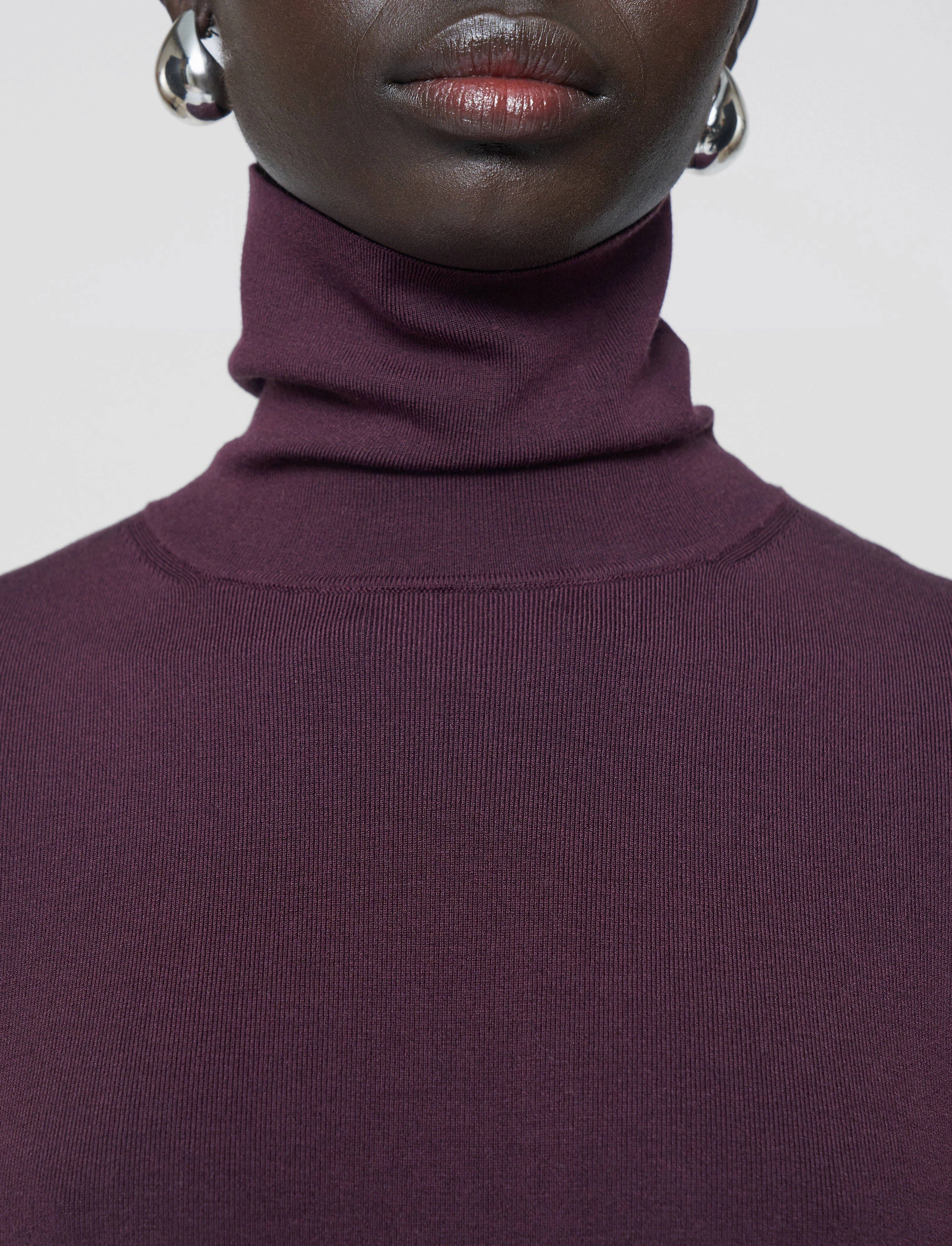 Neutral Style AntiPilling Technology Silk Stretch High Neck Top