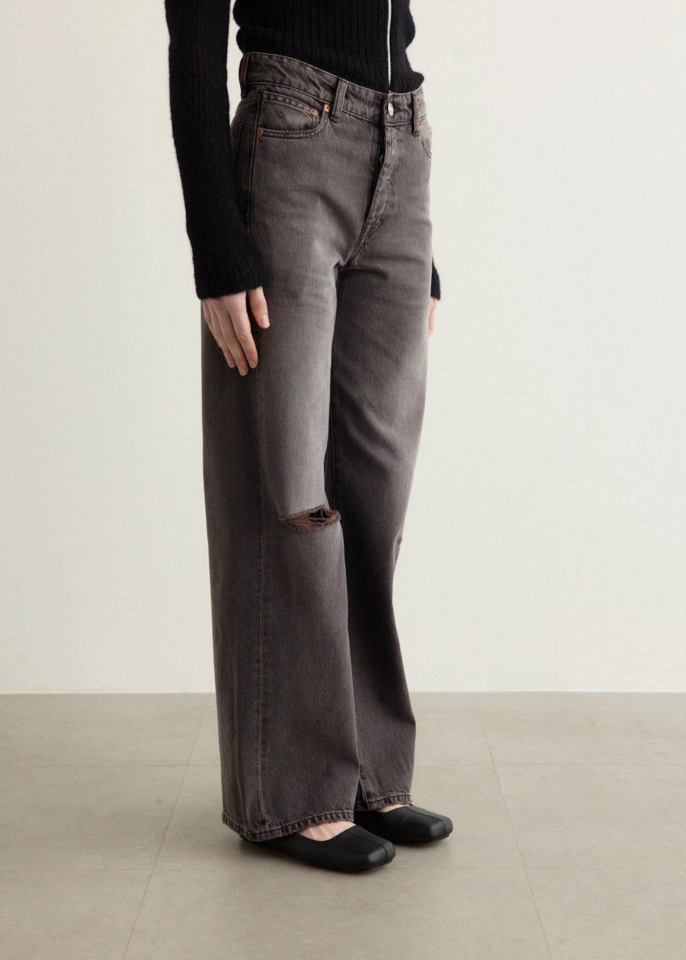 Comfortable Outfit Holiday Vibes Date Night Lightweight Treble Cut Jeans