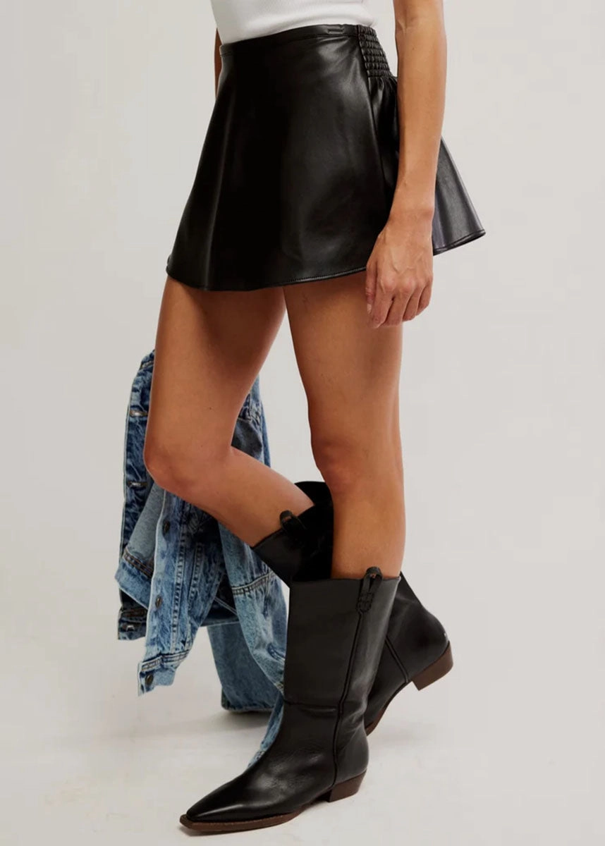 Paradise Found Vegan Skort - Black Non Restrictive