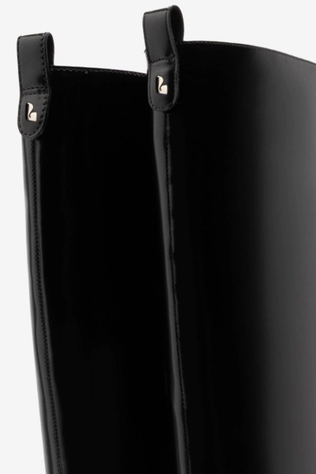 Rubberized Traction Lugs Florencia Boot In Black Box Leather