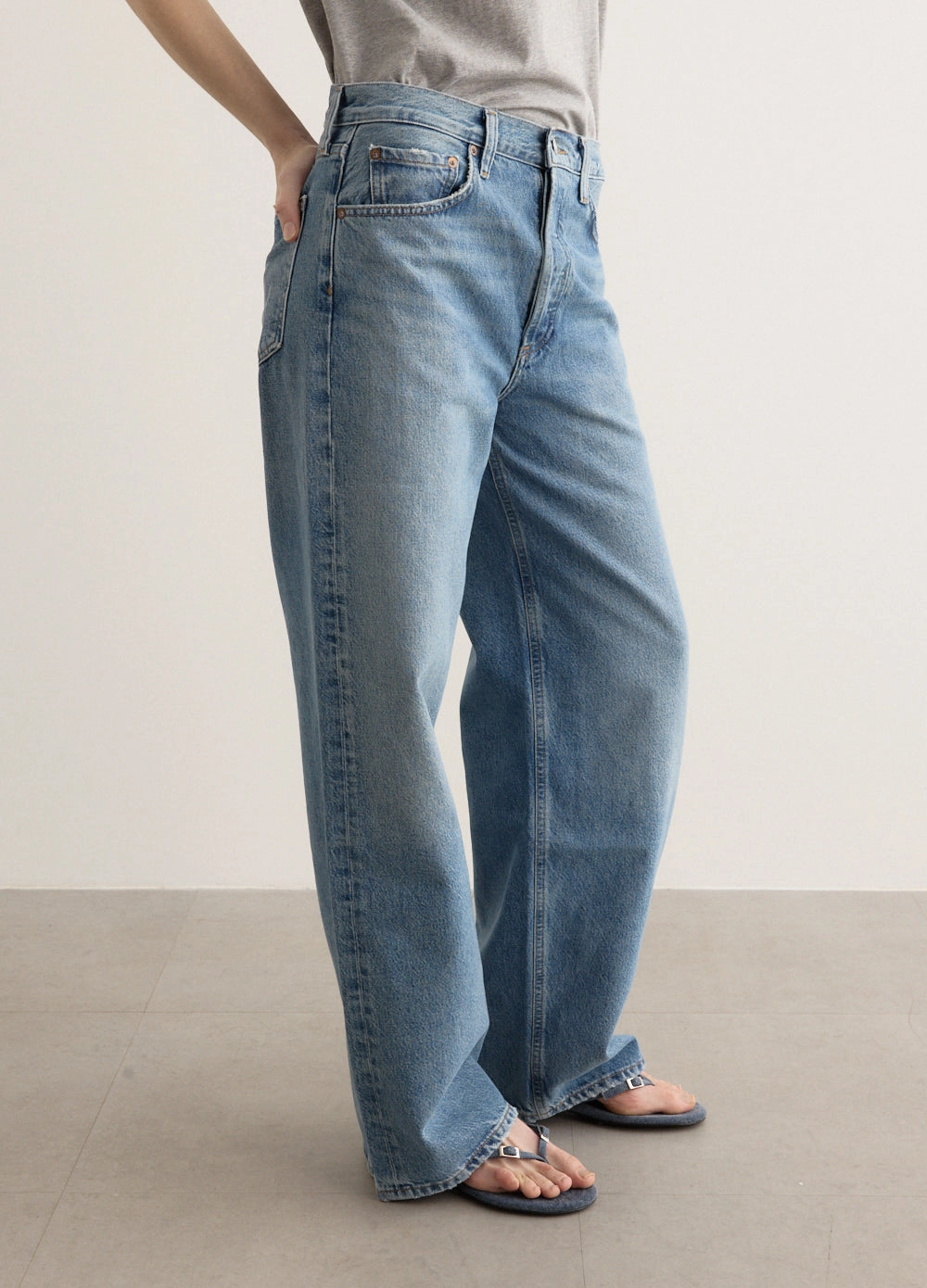Low Slung Baggy Jeans Style Blend