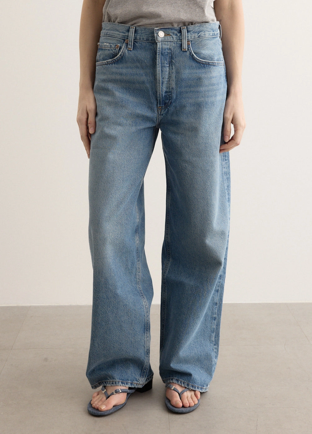 Zip Fly Closure Outdoor Enthusiast Premium Home Comfort Low Slung Baggy Jeans