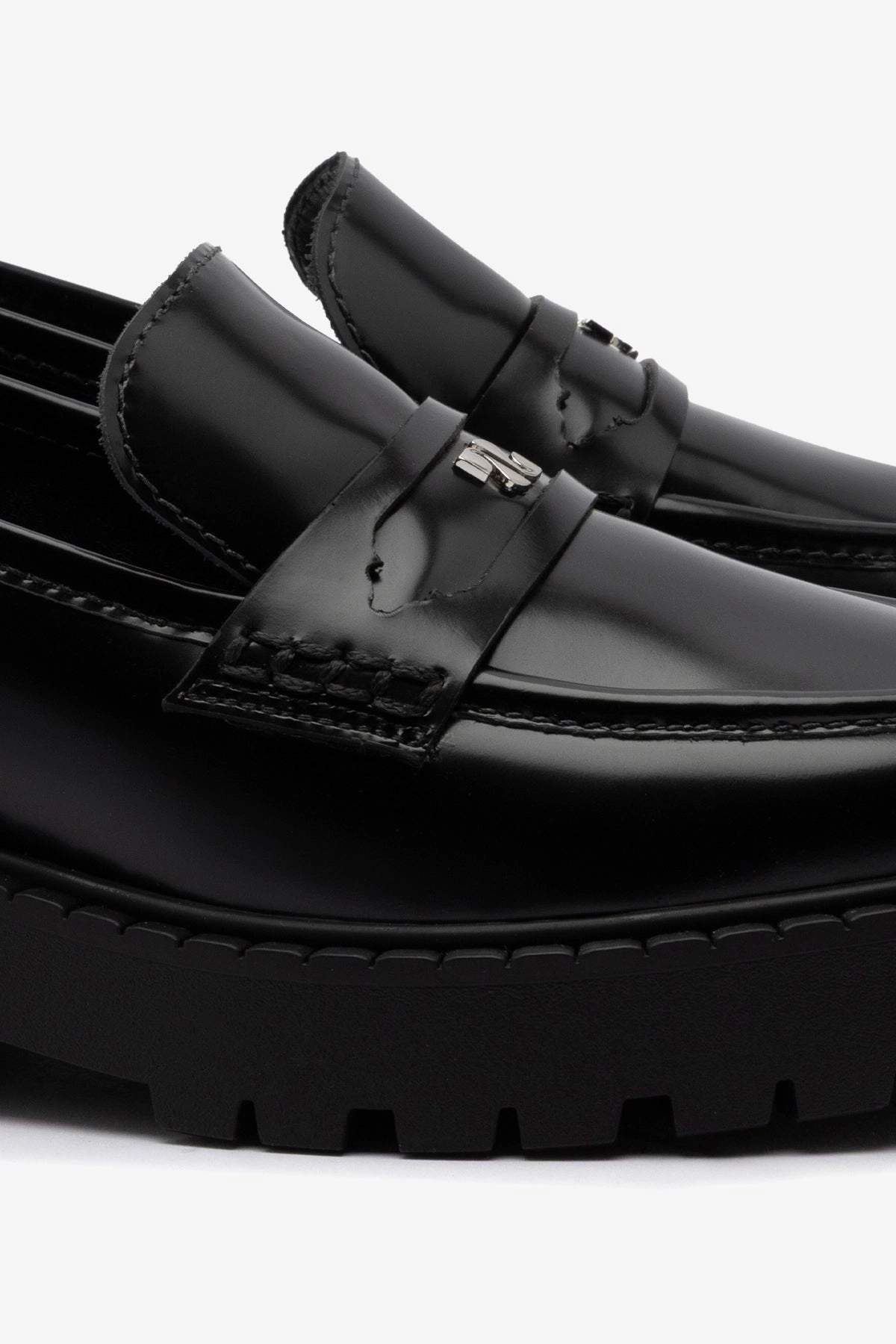 Suki Lugsole Loafer In Black Box Leather Step Lightly