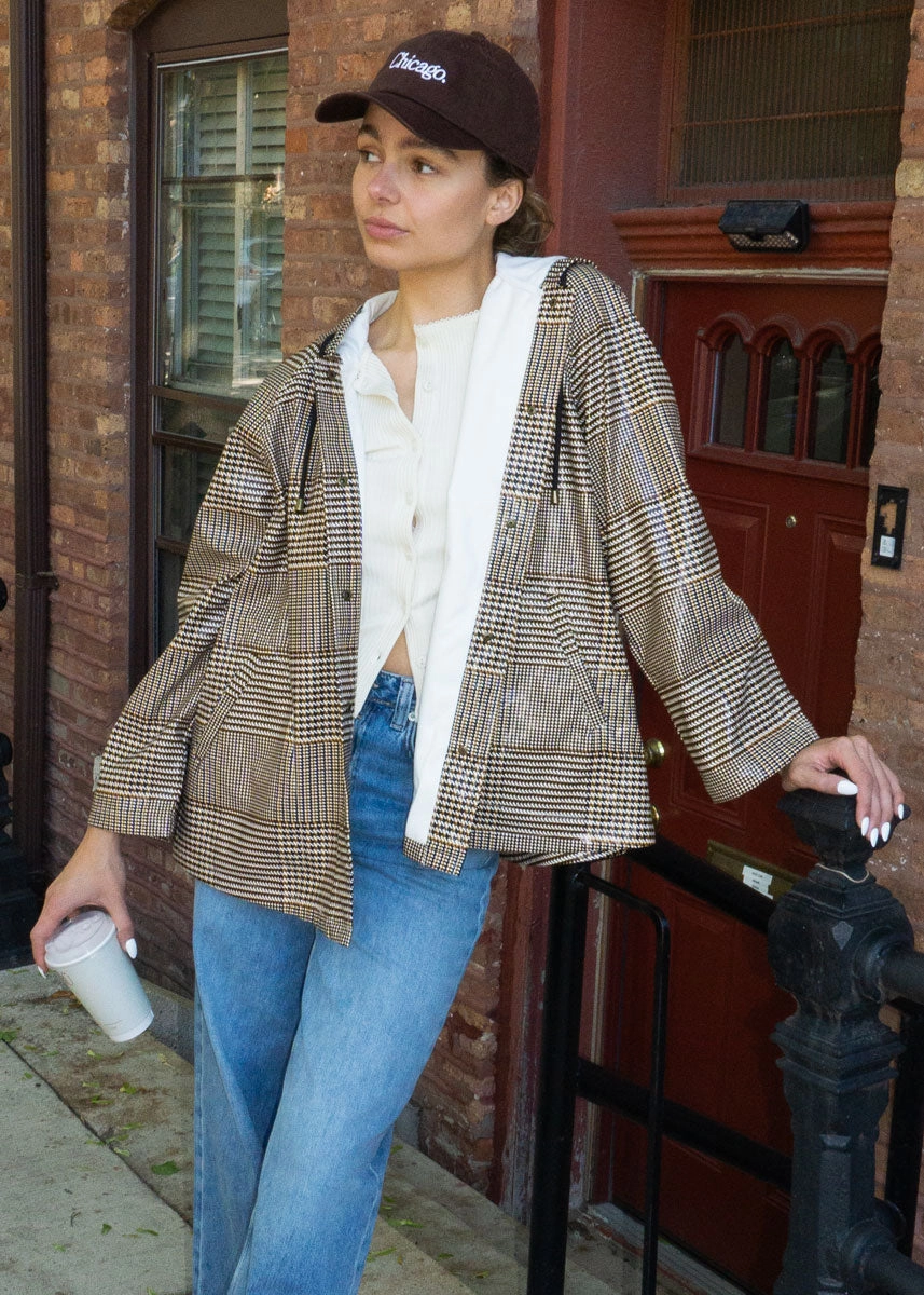 Jesse Raincoat - Houndstooth Cozy Hood Detail Mild Day Outfit