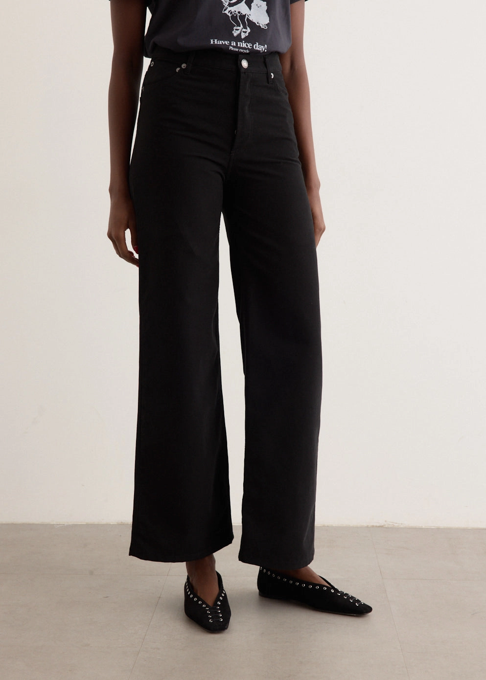 Elisabeth Jeans Street Appeal