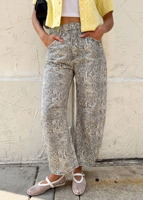 Good Luck Mid Rise Printed Barrel Jeans - Snake Combo Flexible shape No Ride