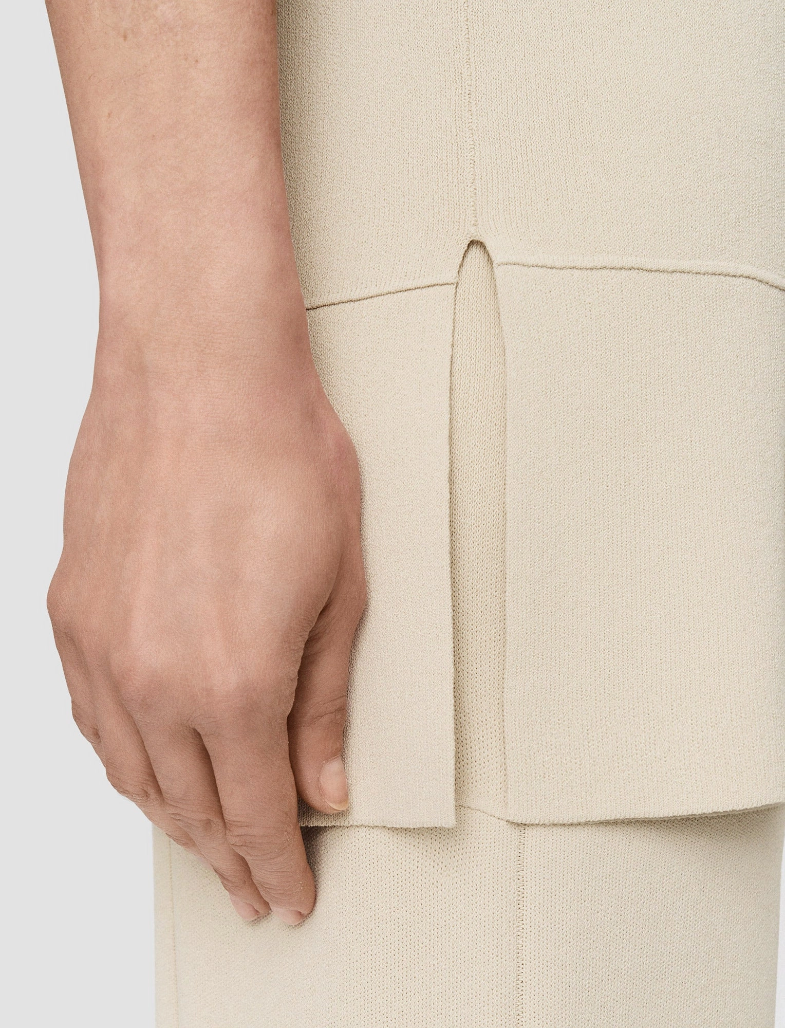 Grid Viscose Knitted Tank Top Low Maintenance Fibers Ribbed Collar Detail