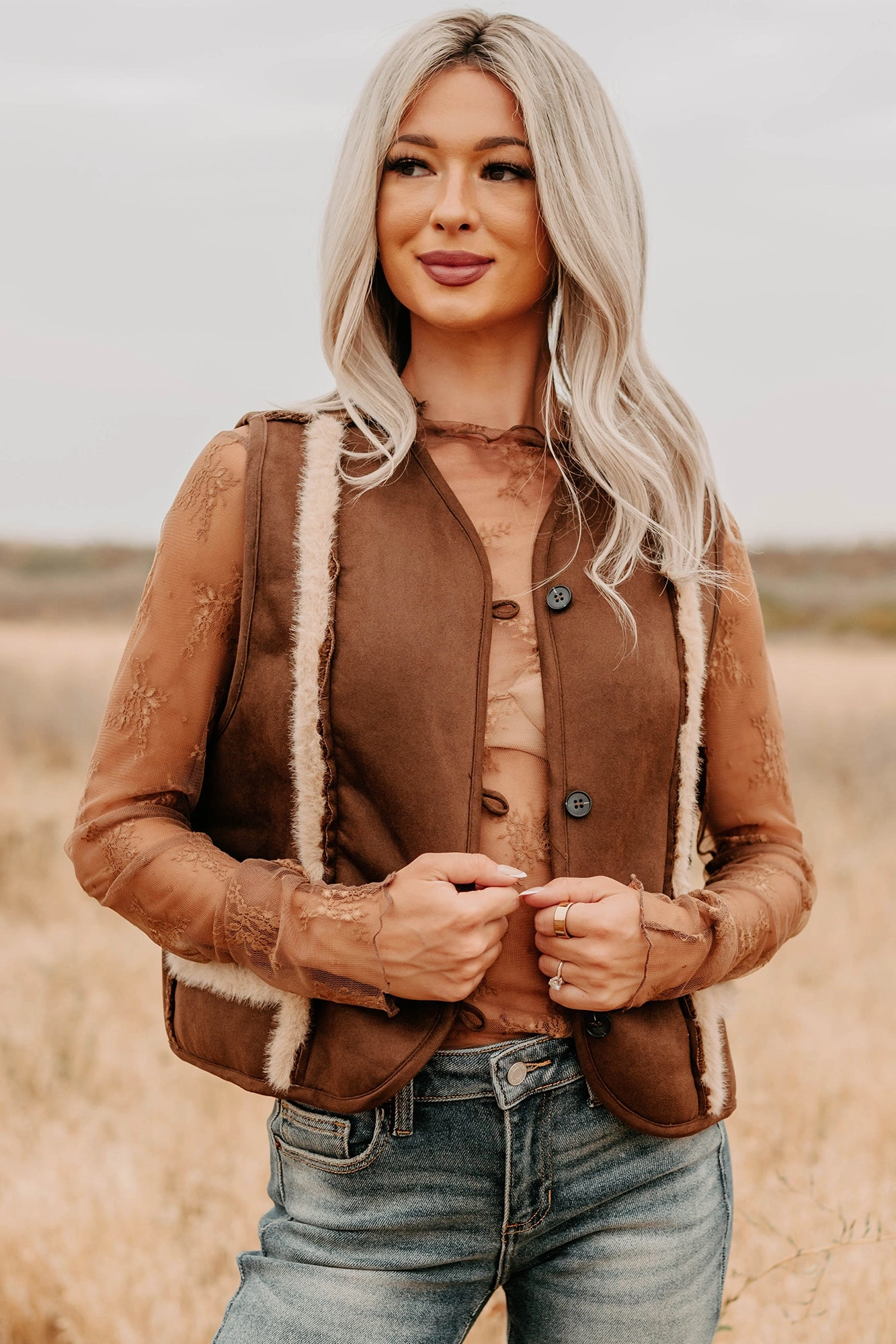 Light Outdoor Layer Mountain Muse Faux Suede Vest (Chocolate)