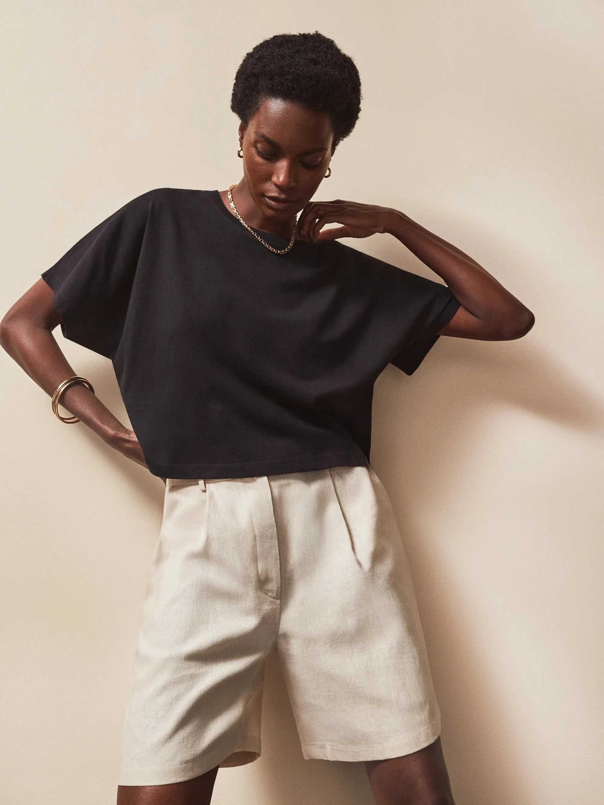 TaglessCollars Sport Top Black Ultimate Pure Cotton Cropped Tee