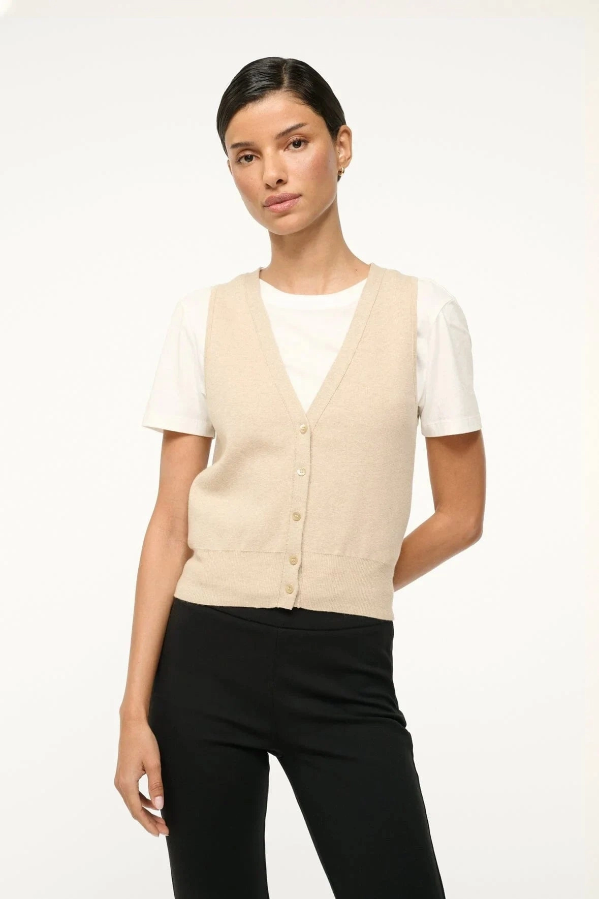 MinimalistAesthetic FadeResistant Coating Ficus Sweater Vest