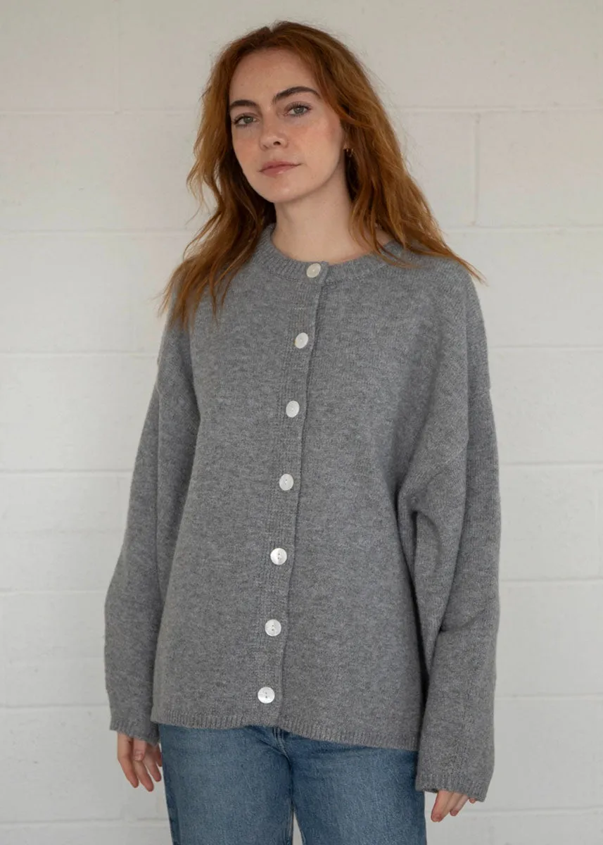 Friction Resistant Edging Non Restrictive Cut Juniper Cardigan - Heather Grey