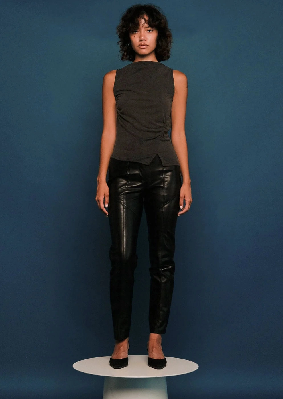 BoxyCrop WrinkleResistantWeave Karmen Top