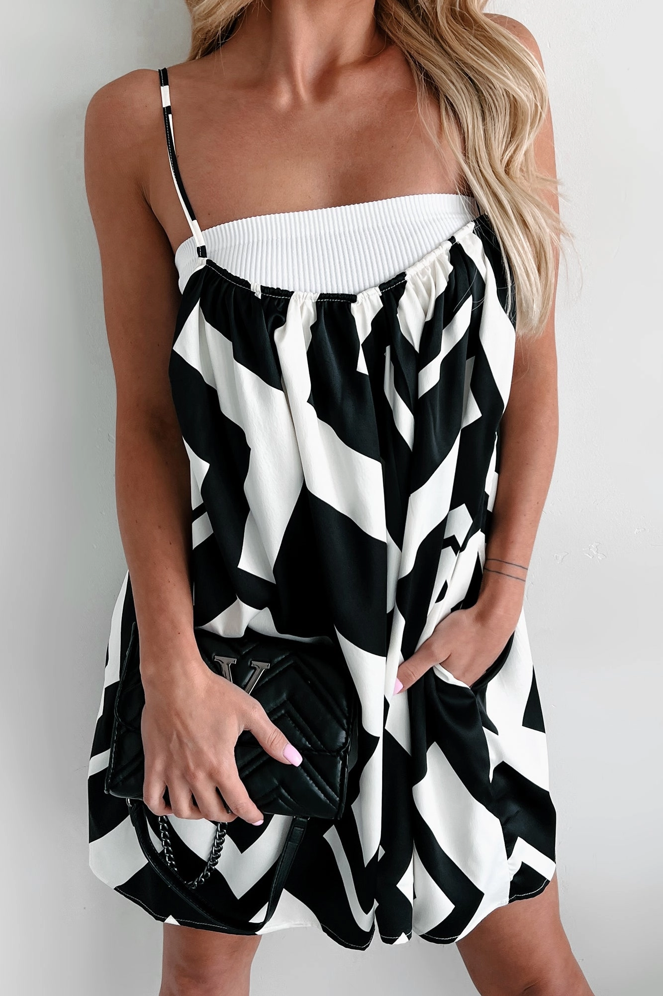 Keep It Creative Geometric Satin Romper (Black/White) Picnic Slim