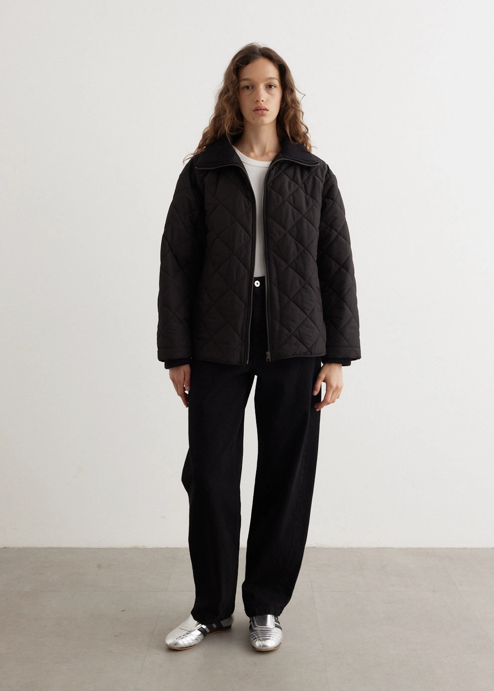 Anti Static Treatment Year Rounder Kite Barrel Leg Jeans