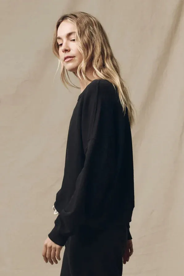 The Teammate Sweatshirt Tagless Neck Finish