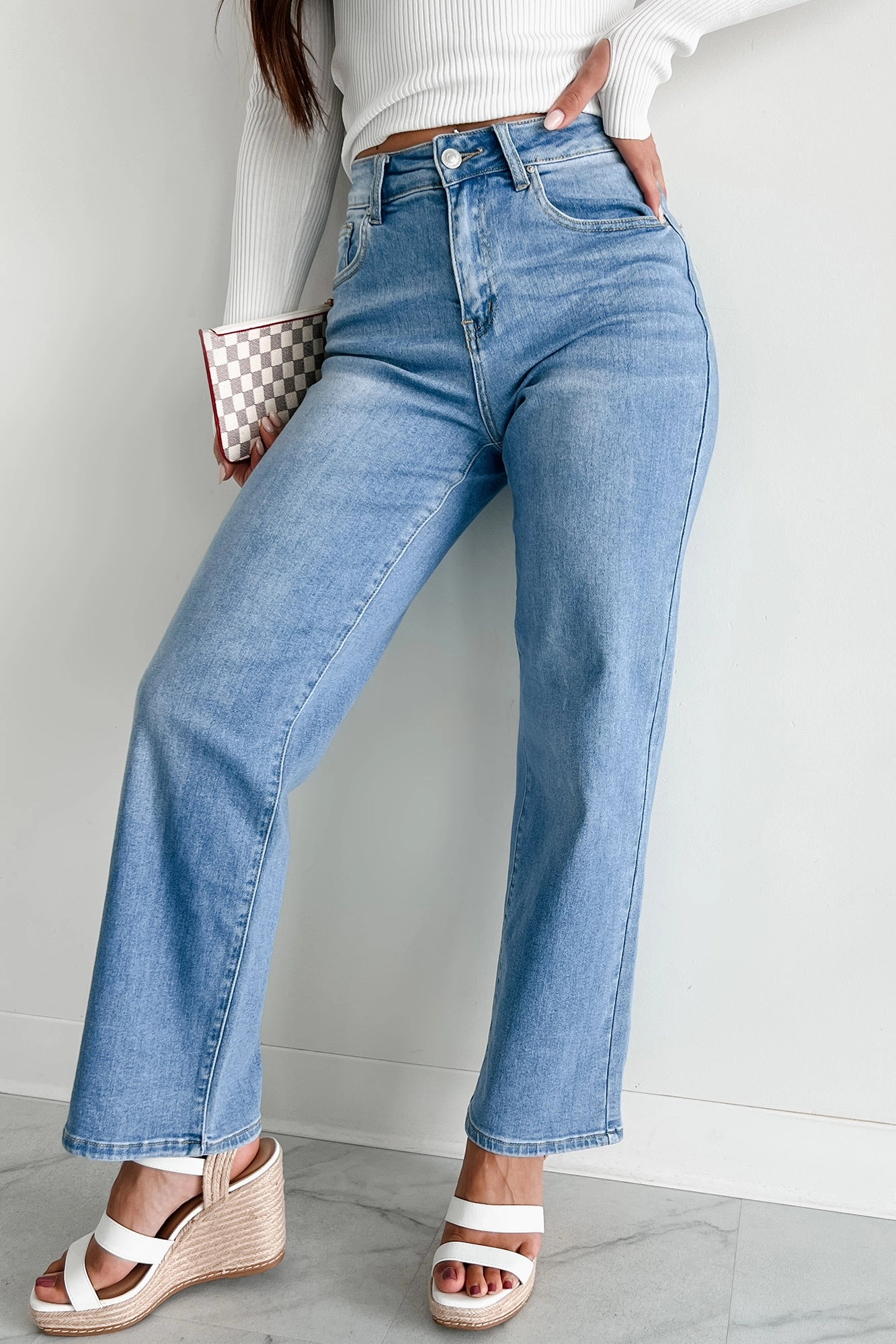 Everyday Fashion Lover Korbin High Rise Non-Distressed Straight Jeans (Medium)