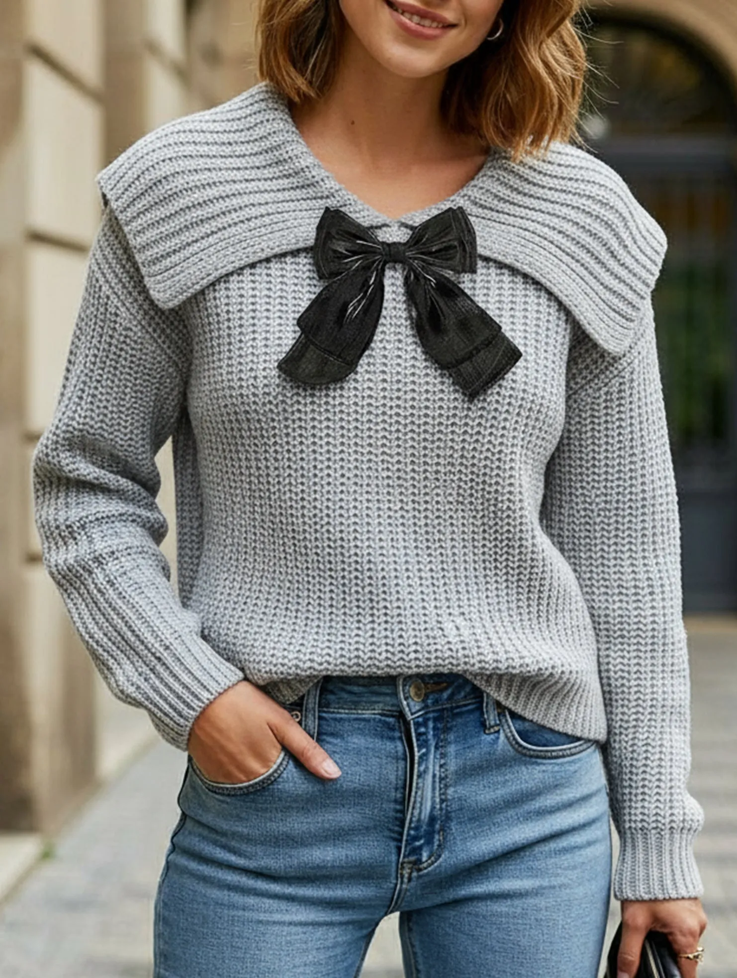 Relaxed Outfit Large lapel bow-tie pullover sweater