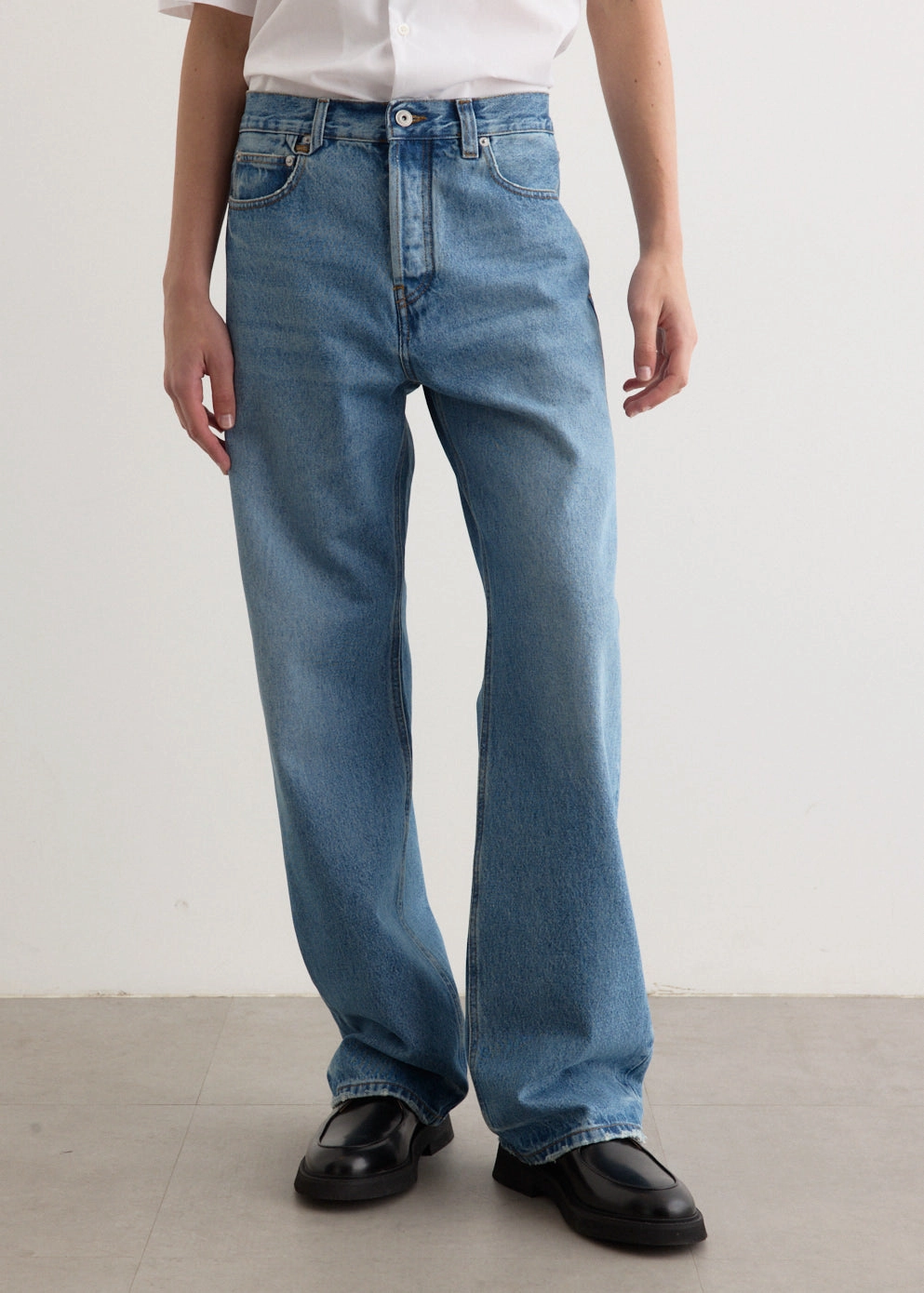 Modern Casual Le De Nimes Droit