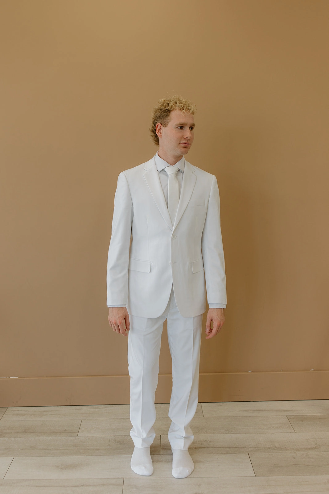 Legacy Suit White Effortless Fit