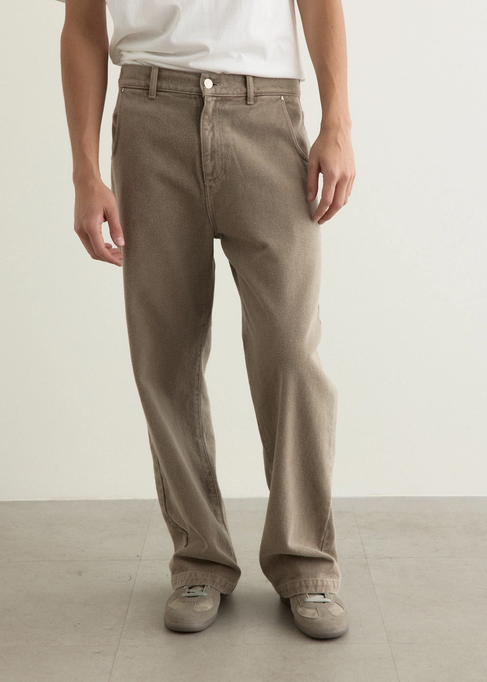 Straight Cut Jeans Brunch Outfit Trend Setter