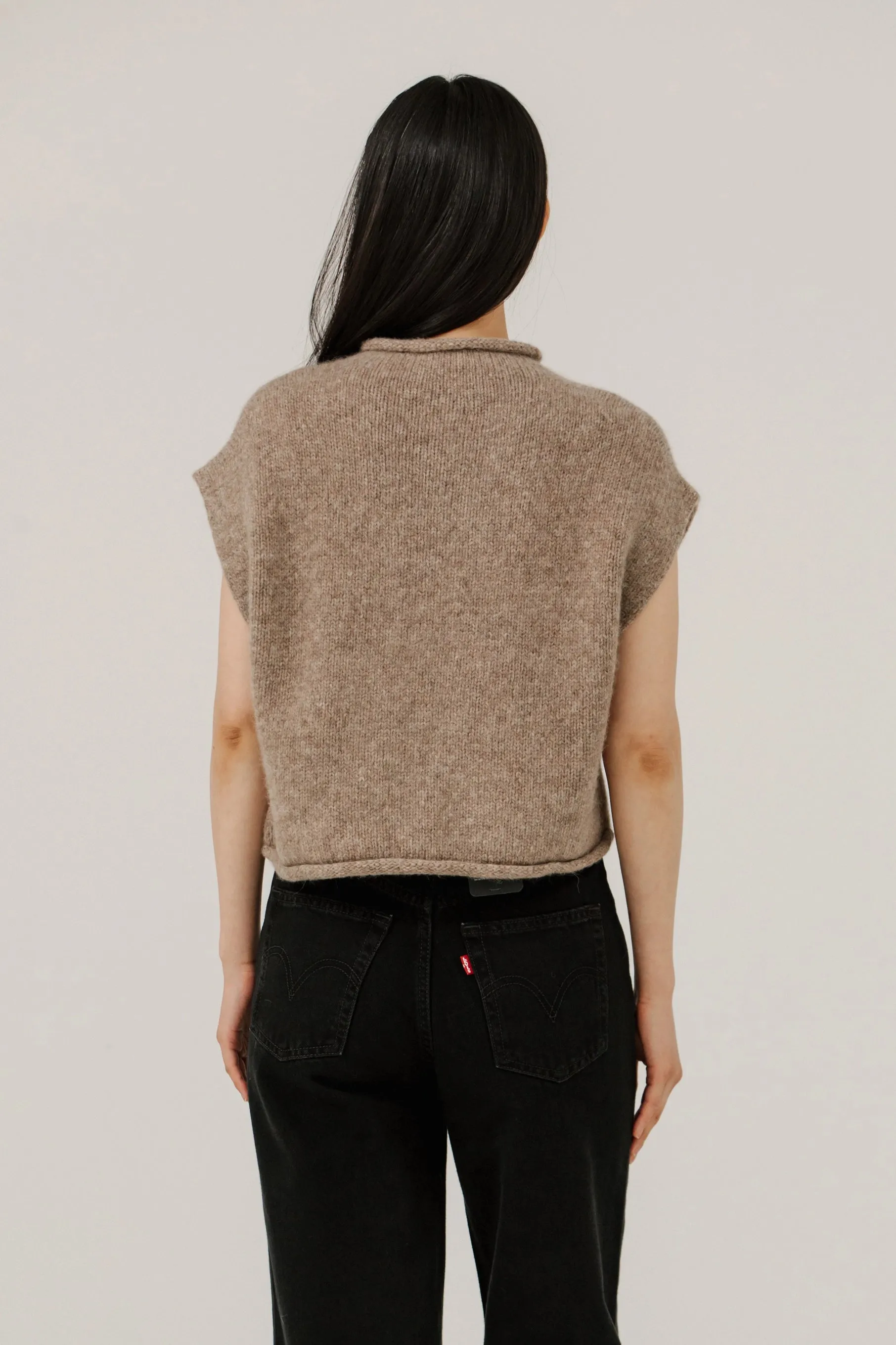 Light and Cozy Winter Fashion Must-Have Alpaca Iris Vest