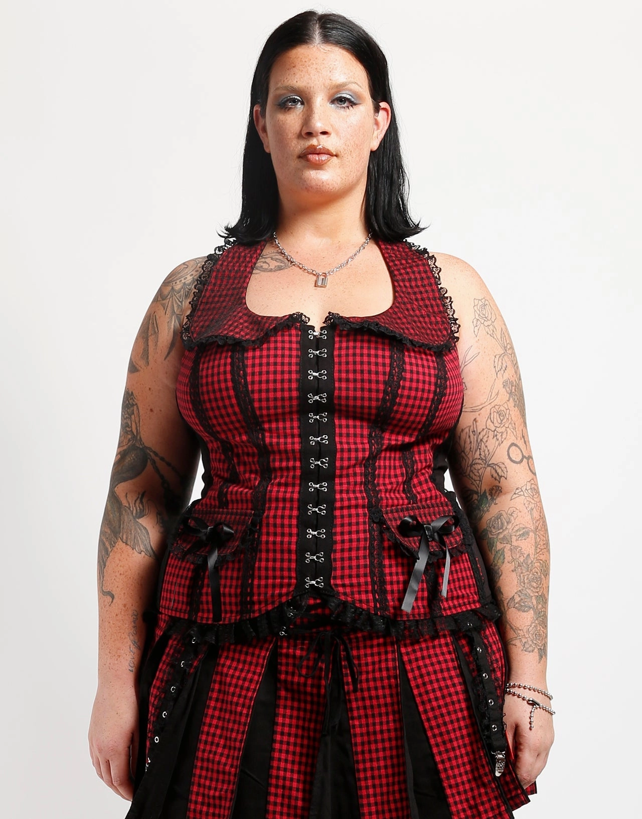 CURVE BO PEEP HALTER CORSET RED Winter Layer