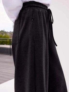 Airflow Weave Pattern Petite Charcoal Pinstripe Wide Leg Joggers