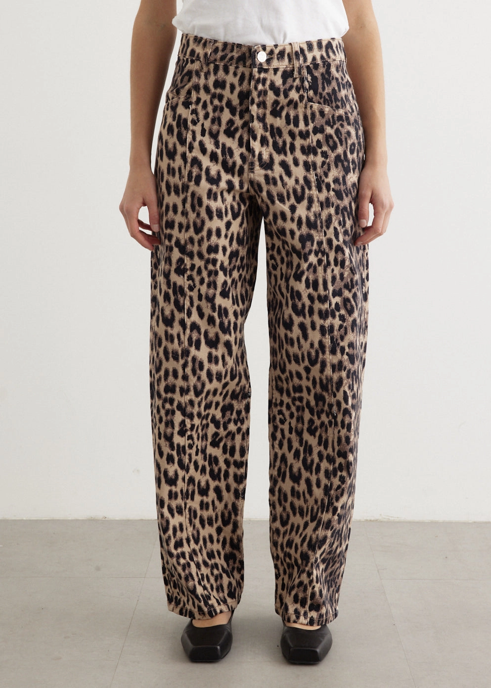 Subtle Texture Outfit Mix Nara Jeans