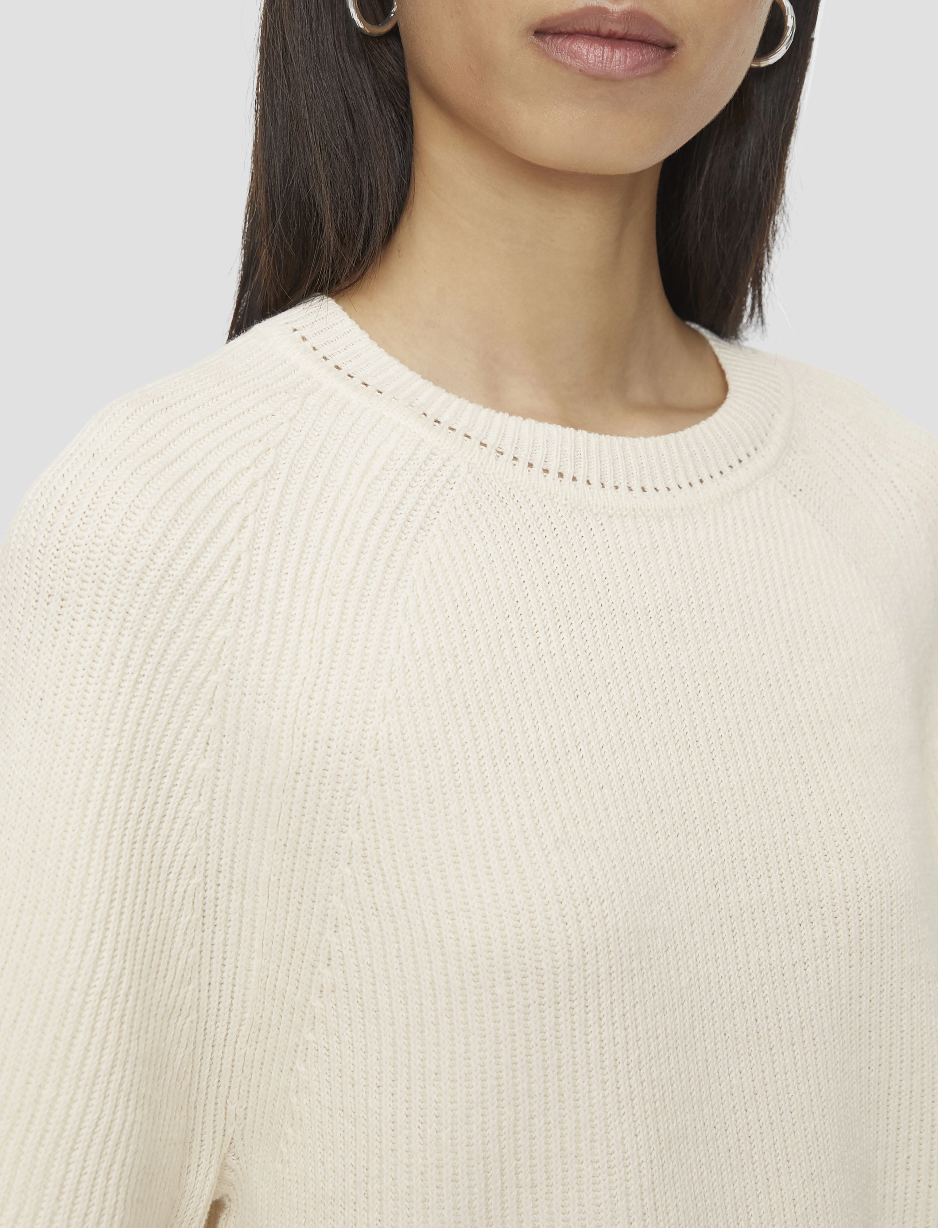 Seamless Circular Knit Linen Blend Knit Top
