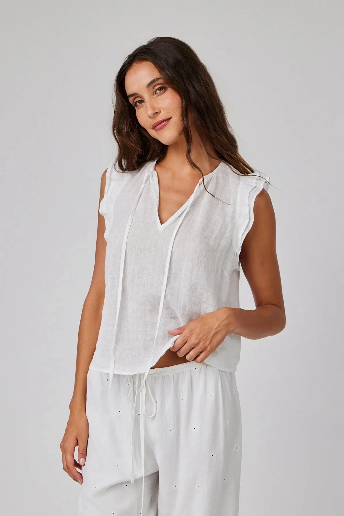 Tagless Neckline Design BreathableMesh Linen Ruffle Sleeve Top
