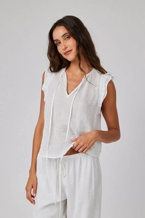 Tagless Neckline Design BreathableMesh Linen Ruffle Sleeve Top